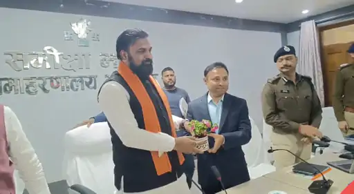 Deshii Khabar- PM मोदी के दौरे को लेकर उपमुख्यमंत्री ने लिया जायजा:सम्राट चौधरी ने पार्किंग व्यवस्था से लेकर रूट मैप तक देखा, अधिकारियों को दिए निर्देश Deshii Khabar खबर दुनिया जहाँ की