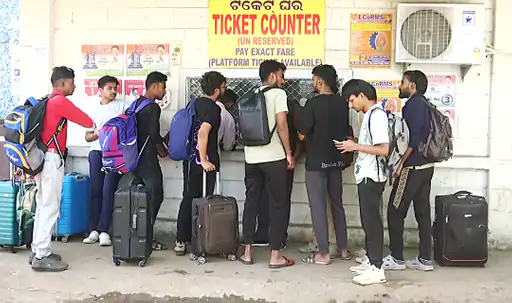 Deshii Khabar- ओडिशा के कलिंगा यूनिवर्सिटी में नेपाली छात्रा की मौत:6 गिरफ्तार, इनमें KIIT के 3 डायरेक्टर; साथी छात्र पर सुसाइड के लिए उकसाने का आरोप Deshii Khabar खबर दुनिया जहाँ की