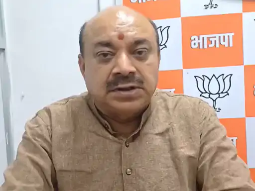 Deshii Khabar- तेजस्वी यादव ने चुनाव आयोग को बताया कैंसर:BJP बोली- दुर्योधन मत बनिए, आपलोग आपदा-विपदा लाने वाले लोग हैं; आयोग पर भी विश्वास नहीं Deshii Khabar खबर दुनिया जहाँ की