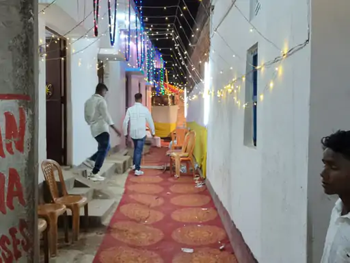Deshii Khabar- वरमाला के दौरान बच्चे के सिर में लगी गोली, मौत:परिजन बोले- साजिश के तहत की हत्या; एक साल पहले दादा का हुआ था मर्डर Deshii Khabar खबर दुनिया जहाँ की