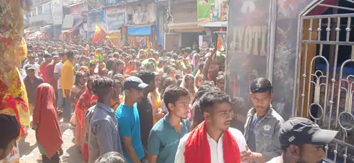 Deshii Khabar- भागलपुर में 9 दिवसीय भागवत कथा का आयोजन:सुल्तानगंज में निकाली गई शोभायात्रा, सैकड़ो महिला कलश शोभायात्रा में हुई शामिल Deshii Khabar खबर दुनिया जहाँ की