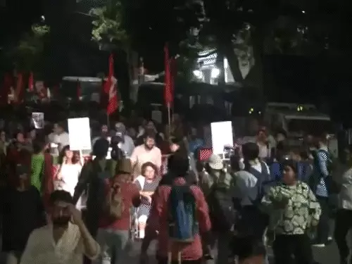 Deshii Khabar- जादवपुर यूनिवर्सिटी हंगामा मामले में 7 FIR दर्ज, एक गिरफ्तारी:आज SFI प्रदर्शन करेगा; छात्र संघ चुनाव की मांग को लेकर शिक्षा मंत्री का घेराव किया था Deshii Khabar खबर दुनिया जहाँ की