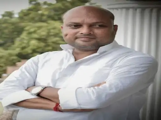 Deshii Khabar- RJD विधायक को धमकी,कहा- दिख गए तो गोली मार दूंगा:गालियां भी दीं; MLA ने कहा था- उन्माद फैलाने बिहार आ रहे हैं बागेश्वर बाबा Deshii Khabar खबर दुनिया जहाँ की