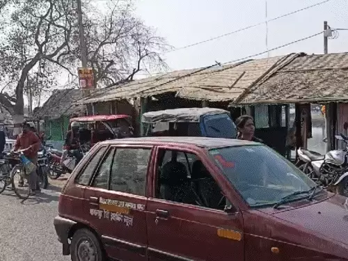 Deshii Khabar- फ्री में आइसक्रीम नहीं दी...मुंह में पिस्तौल डालकर मारी गाेली:भागलपुर में दुकानदार की मौके पर ही गई जान, विरोध में NH जाम, पुलिस के खिलाफ नाराजगी Deshii Khabar खबर दुनिया जहाँ की