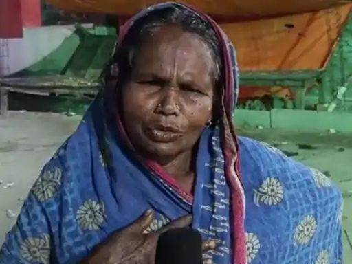 Deshii Khabar- फ्री में आइसक्रीम नहीं दी...मुंह में पिस्तौल डालकर मारी गाेली:भागलपुर में दुकानदार की मौके पर ही गई जान, विरोध में NH जाम, पुलिस के खिलाफ नाराजगी Deshii Khabar खबर दुनिया जहाँ की